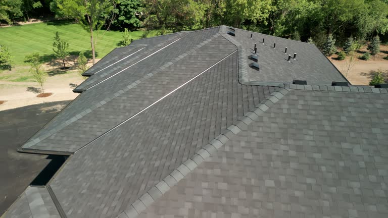 Best Emergency Roof Repair Services  in Gautier, MS